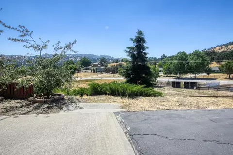 29720 Lower Valley Rd N, Tehachapi, CA 93561 photo 4