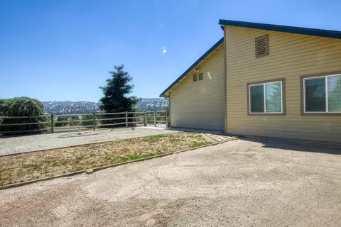 29720 Lower Valley Rd N, Tehachapi, CA 93561 photo 42