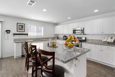 37612 Ebony Dr, Palmdale, CA 93551 photo 11