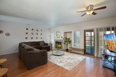 45636 Knightsbridge St, Lancaster, CA 93534 photo 4