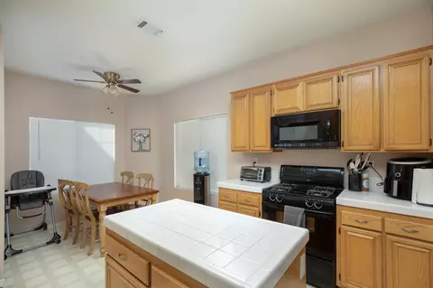 45636 Knightsbridge St, Lancaster, CA 93534 photo 9