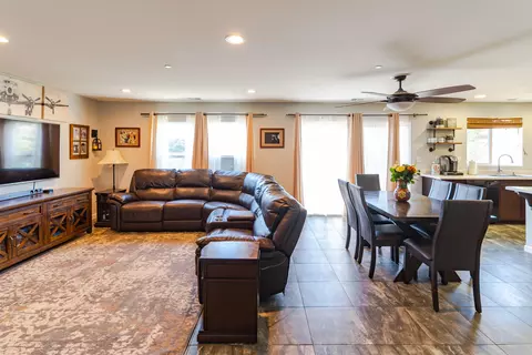 3029 Garnet Ln, Lancaster, CA 93535 photo 6