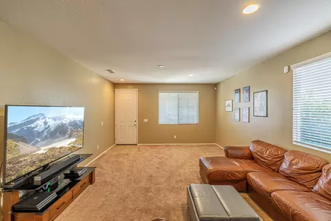43728 W 57th St, Lancaster, CA 93536 photo 14