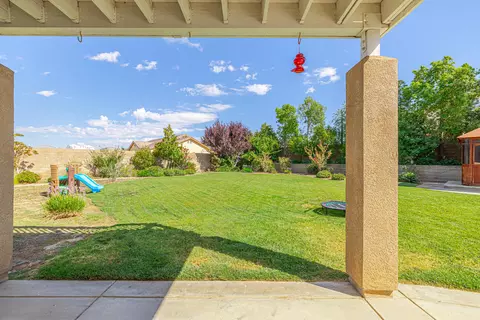 43728 W 57th St, Lancaster, CA 93536 photo 5