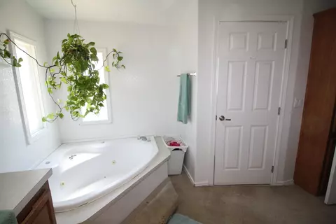 4234 Backus Rd, Mojave, CA 93501 photo 7