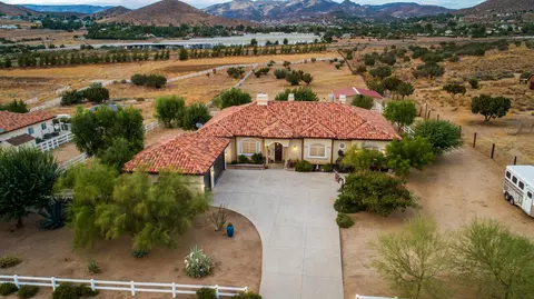 2215 Dolores Pl, Acton, CA 93510 photo 1
