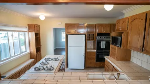 145 E Scott St, Long Beach, CA 90805 photo 13
