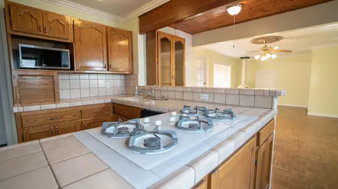 145 E Scott St, Long Beach, CA 90805 photo 12