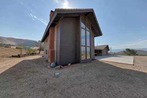 3343 Dwight Lee St, Acton, CA 93510 photo 4