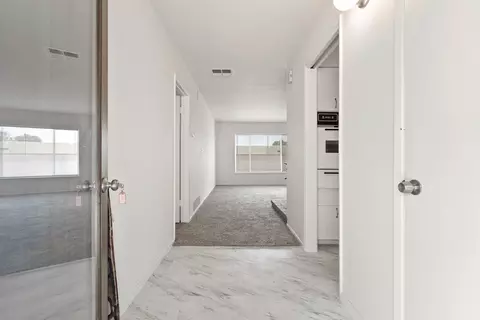 44615 2nd St E, Lancaster, CA 93535 photo 2