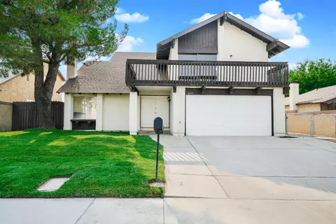 44719 E 12th St, Lancaster, CA 93535 photo 1