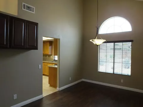 433 E Avenue J9, Lancaster, CA 93535 photo 8