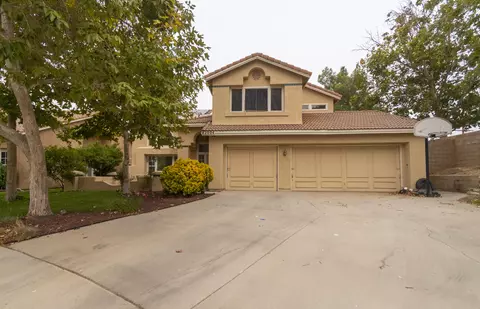 42004 W 57th St, Lancaster, CA 93536 photo 1
