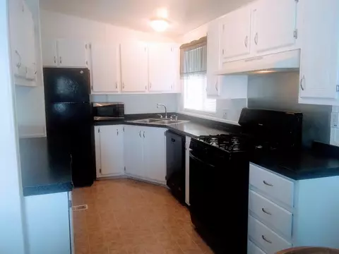 45111 25th St E #25, Lancaster, CA 93535 photo 10