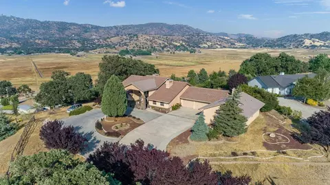 23240 Lakeview Dr, Tehachapi, CA 93561 photo 51