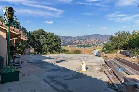 23240 Lakeview Dr, Tehachapi, CA 93561 photo 13