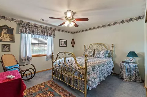 23240 Lakeview Dr, Tehachapi, CA 93561 photo 34