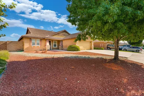 3049 E Lingard St, Lancaster, CA 93535 photo 3