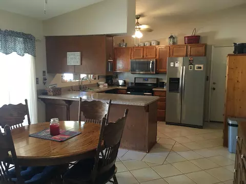 2025 Galloping Way, Acton, CA 93510 photo 6