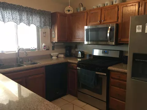 2025 Galloping Way, Acton, CA 93510 photo 3