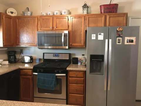 2025 Galloping Way, Acton, CA 93510 photo 4