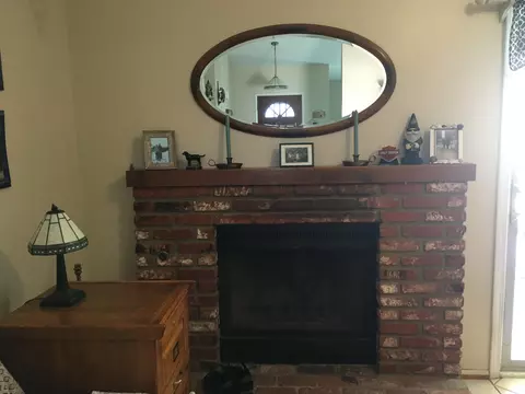 2025 Galloping Way, Acton, CA 93510 photo 7