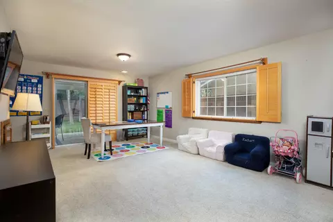 43038 Ed Halley Pl, Lancaster, CA 93536 photo 17