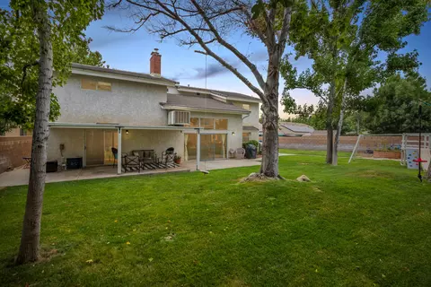 43038 Ed Halley Pl, Lancaster, CA 93536 photo 34