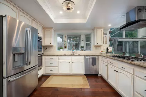 43038 Ed Halley Pl, Lancaster, CA 93536 photo 10