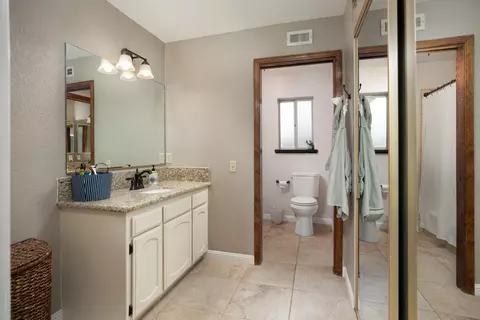 43038 Ed Halley Pl, Lancaster, CA 93536 photo 30