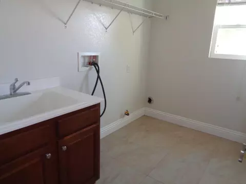 43203 Edson Ave, Lancaster, CA 93536 photo 26