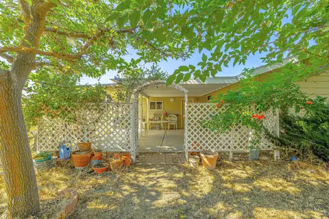 20301 Weston Ave, Tehachapi, CA 93561 photo 6