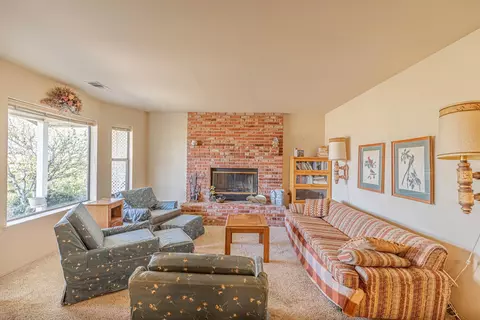 20301 Weston Ave, Tehachapi, CA 93561 photo 11
