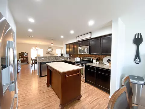 7108 Hemlock Ave, Lancaster, CA 93536 photo 9
