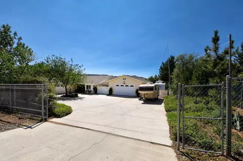 33127 Acklins Ave, Acton, CA 93510 photo 5