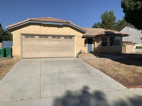 45655 Coventry Ct, Lancaster, CA 93534 photo 2