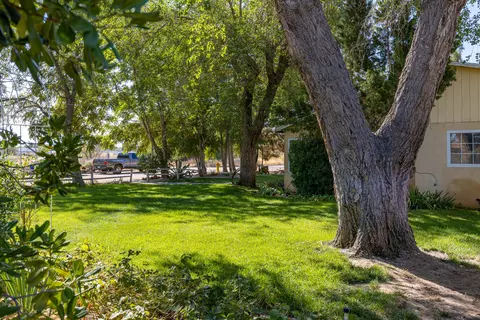 38503 26th St E, Palmdale, CA 93550 photo 27