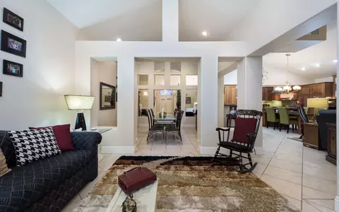 5644 Crest Dr, Palmdale, CA 93551 photo 24