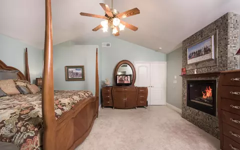5644 Crest Dr, Palmdale, CA 93551 photo 35