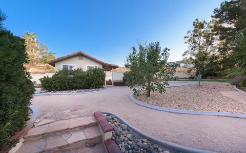 5644 Crest Dr, Palmdale, CA 93551 photo 48
