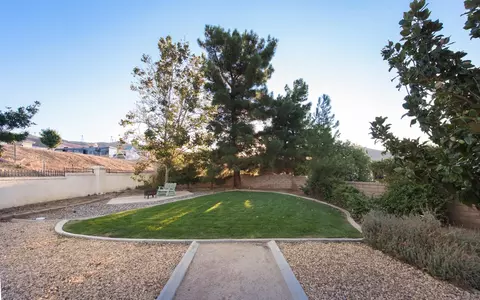 5644 Crest Dr, Palmdale, CA 93551 photo 52