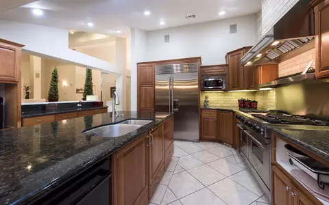 5644 Crest Dr, Palmdale, CA 93551 photo 28