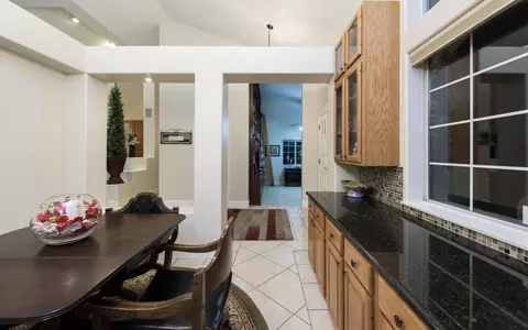 5644 Crest Dr, Palmdale, CA 93551 photo 16