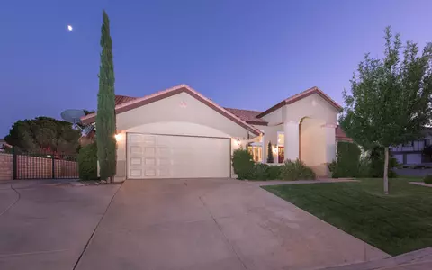 5644 Crest Dr, Palmdale, CA 93551 photo 11