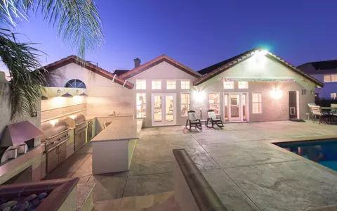 5644 Crest Dr, Palmdale, CA 93551 photo 9