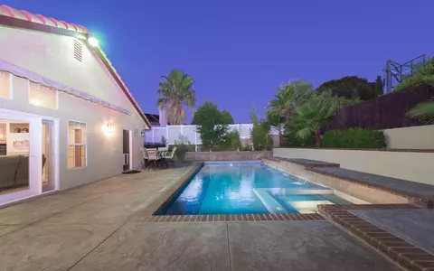 5644 Crest Dr, Palmdale, CA 93551 photo 8