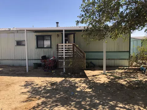 9740 W 55th St, Mojave, CA 93501 photo 1