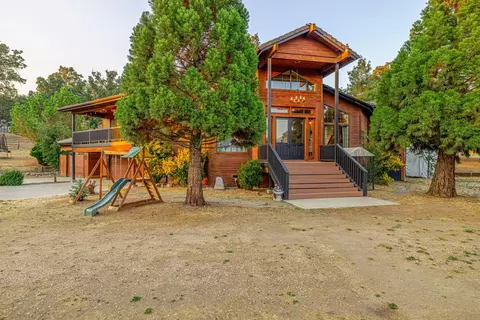 24320 Silver Creek Way, Tehachapi, CA 93561 photo 8