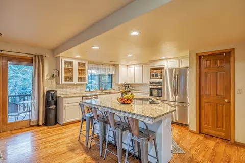 24320 Silver Creek Way, Tehachapi, CA 93561 photo 16