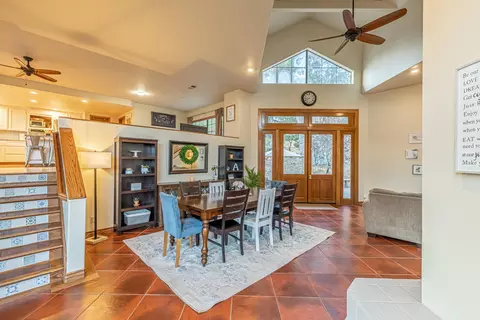 24320 Silver Creek Way, Tehachapi, CA 93561 photo 10